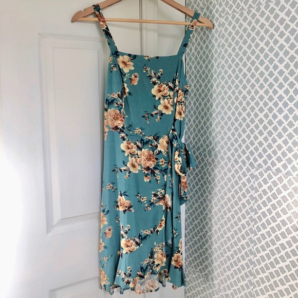 Xhilaration Dresses & Skirts - Turquoise Sleeveless Floral Print Dress